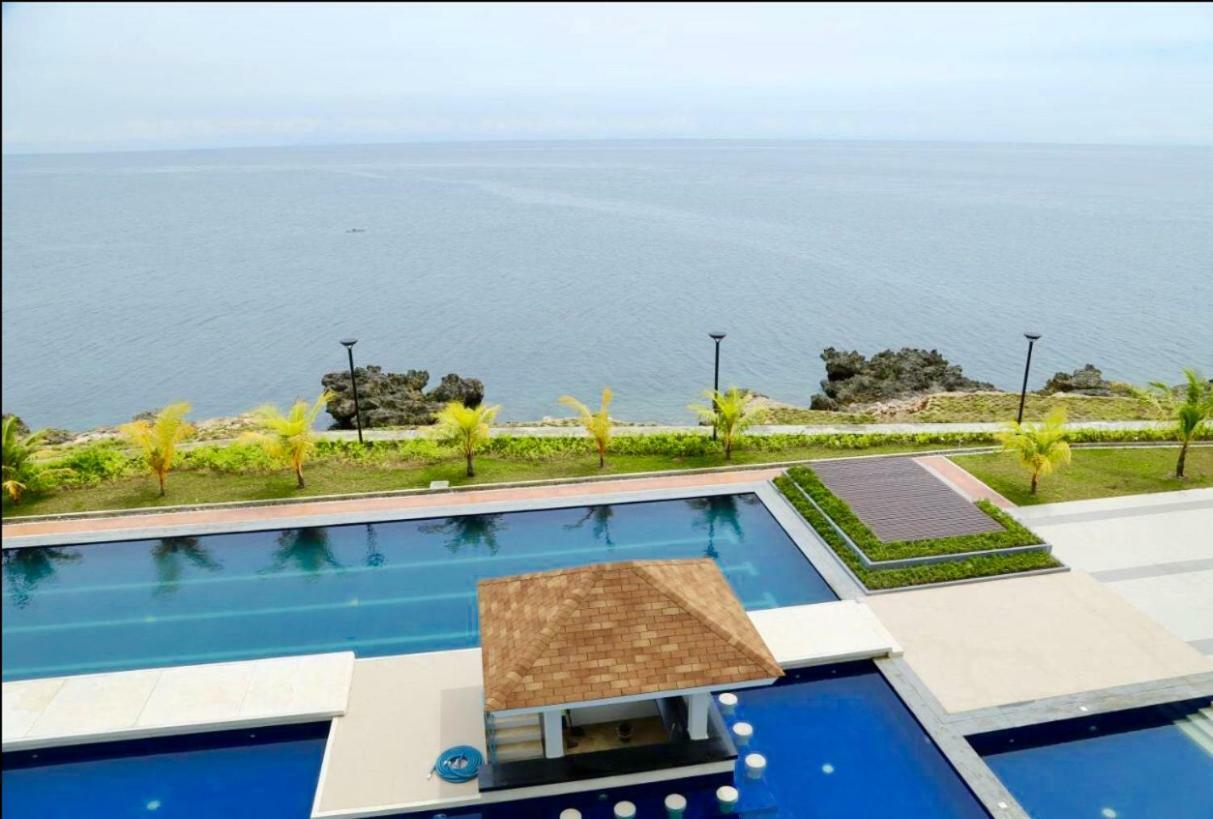 Grand Condo-Hotel With Breathtaking Seaside Views In Lapu-Lapu, Cebu Ngoại thất bức ảnh